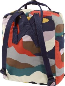 FJÄLLRÄVEN Kanken Art Backpack - 16L|-|Sac à Dos Kanken Art - 16L -Fjällräven Shop FJR F23610 7ESummer 20Landscape 7Eback