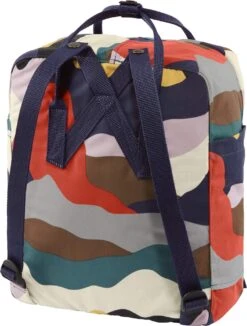 FJÄLLRÄVEN Kanken Art Backpack - 16L|-|Sac à Dos Kanken Art - 16L -Fjällräven Shop FJR F23610 7E 7Eback 20Summer 20Landscape