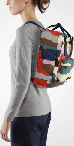 FJÄLLRÄVEN Kanken Art Backpack - 16L|-|Sac à Dos Kanken Art - 16L -Fjällräven Shop FJR F23610 7E 7Eside 20Summer 20Landscape