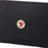 FJÄLLRÄVEN Kånken Laptop Case 15 In.|-|Étui D'ordinateur Portable Kånken 15 Po -Fjällräven Shop FJR F23786 7EBlack