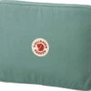 FJÄLLRÄVEN Kånken Laptop Case 13 In.|-|Étui D'ordinateur Portable Kånken 13 Po -Fjällräven Shop FJR F23787 7EFrost 20Green