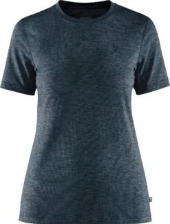 FJÄLLRÄVEN Abisko Day Hike Short Sleeve - Women’s|-|Chandail Abisko Day Hike - Femme -Fjällräven Shop FJR F84106 7EDark 20Navy