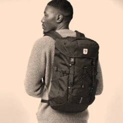 FJÄLLRÄVEN Skule Top 26 - Navy -Fjällräven Shop Fjallraven AW23 SkuleTop26 Navy 05