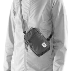 FJÄLLRÄVEN High Coast Pocket - Ochre -Fjällräven Shop Fjallraven HighCoastPocket Black 05 5b213f89 0e8f 422a 8cb7 76e77b0d1a10