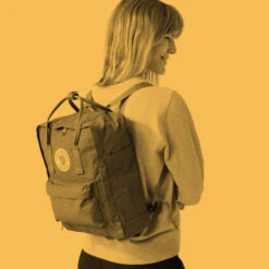 FJÄLLRÄVEN Kånken Classic Backpack - Ochre -Fjällräven Shop Fjallraven SS23 KankenClassic 01 ac713897 93a4 4b94 bbd6 9b3a24fca709