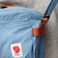 FJÄLLRÄVEN Fjällräven High Coast Crossbody Bag - 3L - Dawn Blue -Fjällräven Shop fjaellraeven high coast crossbody bag dawn blue 4 1505790 4