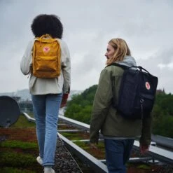 FJÄLLRÄVEN Fjällräven Kånken 15" Laptop Backpack - Ox Red -Fjällräven Shop fjaellraeven kanken 17 laptop rucksack 1 1328527 1
