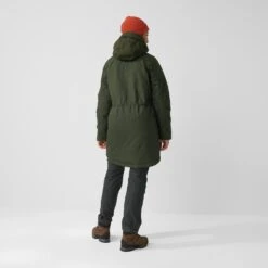 FJÄLLRÄVEN Fjällräven Singi Wool Padded Parka Women - Deep Forest -Fjällräven Shop fjaellraeven singi wool padded parka women deep forest 4 1028060