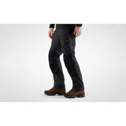 FJÄLLRÄVEN Men's Barents Pro Trousers -Fjällräven Shop iview 1001722 002 pic7